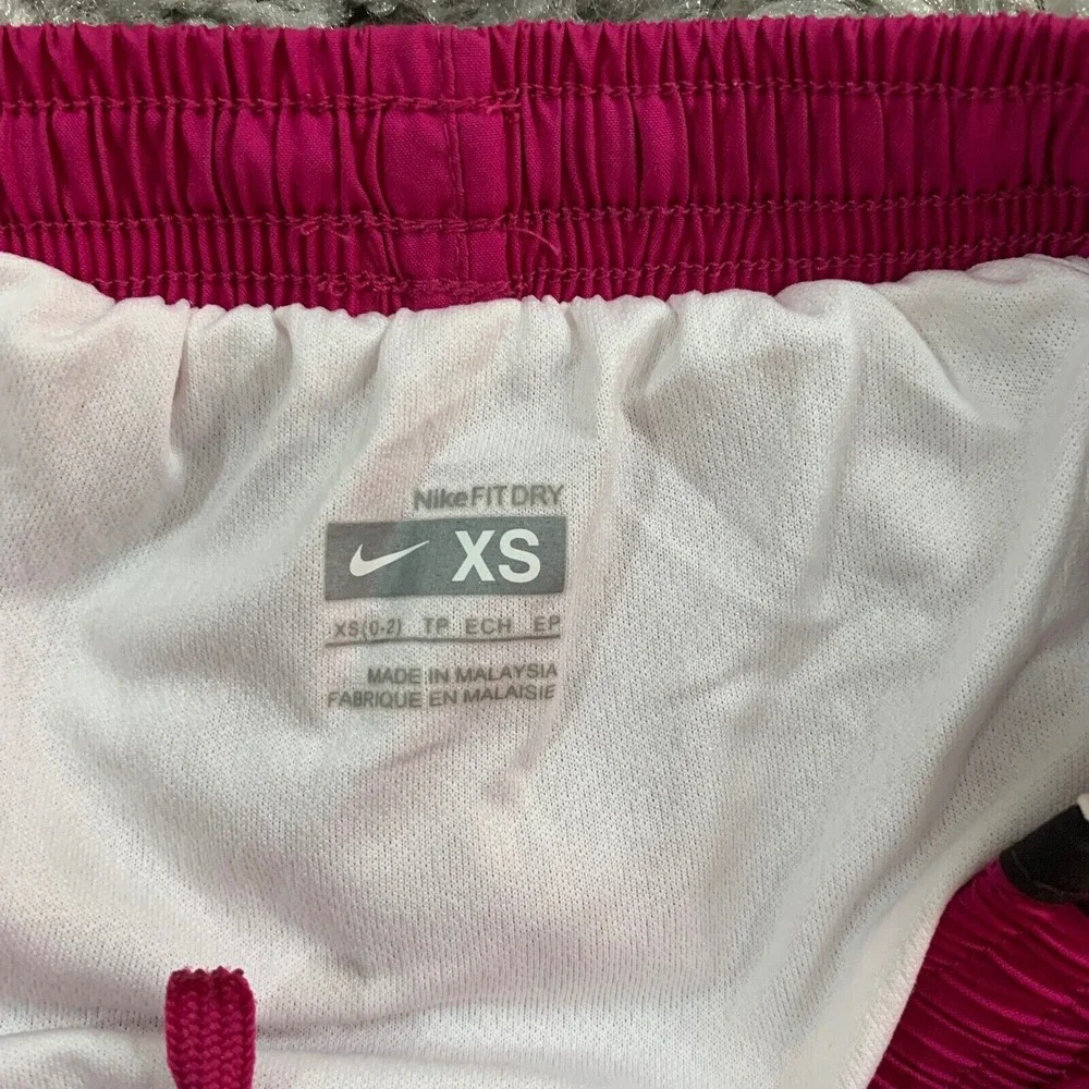 Nike Tempo Running Shorts Womens XS Pink White Black‎ Mesh Trim Athletic XS(0-2)